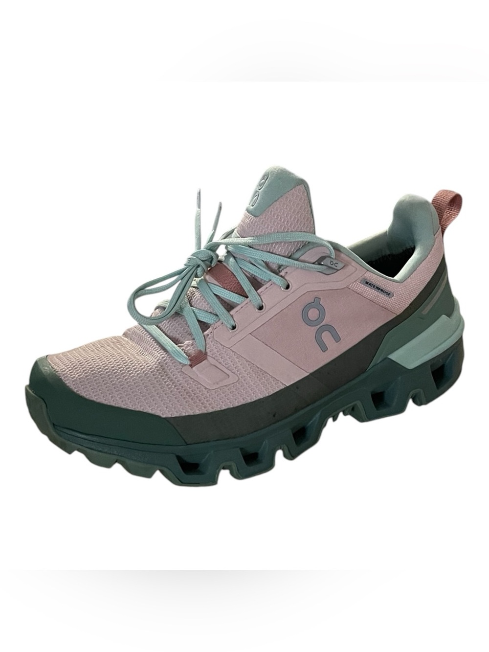ON Cloudwander Waterproof Do Ivy Sneakers